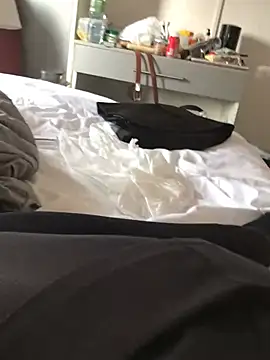 Sxybitch2024 online show from 02-17-26, 01:40