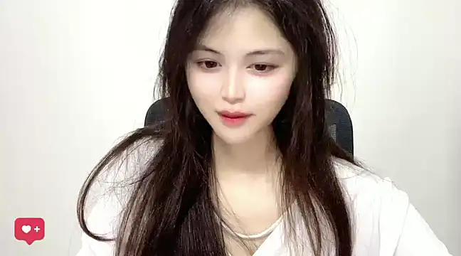 Snapshot of ---MIA--- chatting on 01-25-25, 12:37 ---MIA--- online show from 01-25-25, 12:37
