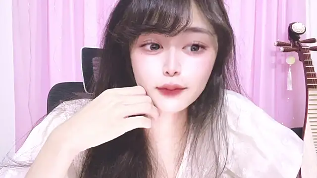 Snapshot of ---MIA--- chatting on 10-16-25, 02:07 ---MIA--- online show from 10-16-25, 02:07