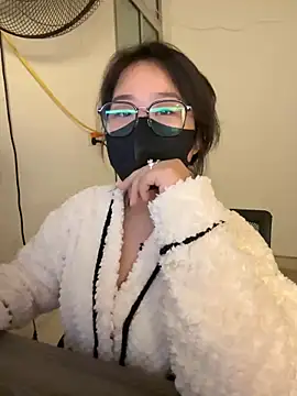 Snapshot of Jenni_nana chatting on 12-14-24, 07:03 Jenni nana online show from 12-14-24, 07:03