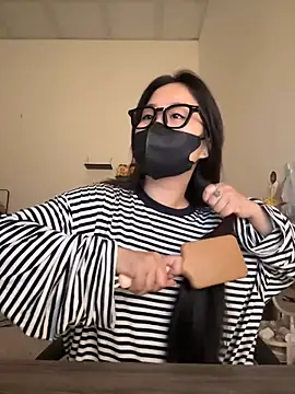 Snapshot of Jenni_nana chatting on 10-06-25, 05:49 Jenni nana online show from 10-06-25, 05:49