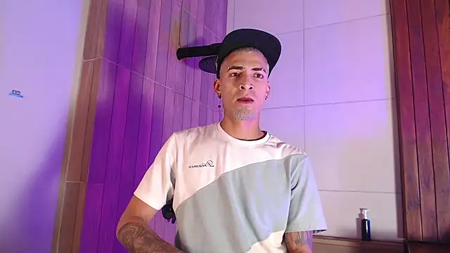 DrakeNeumann online show from 11-11-25, 03:50