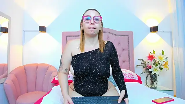 Snapshot of IsisDuzan chatting on 03-01-25, 01:53 IsisDuzan online show from 03-01-25, 01:53