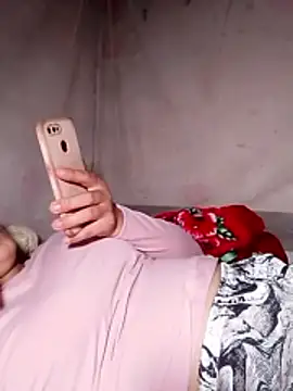 Hotpussy3ox online show from 12-21-25, 03:24