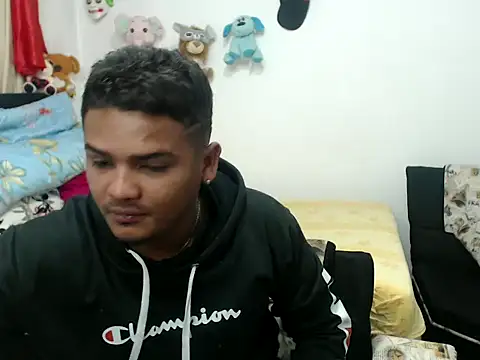 Boycuriousxxx online show from 03-13-25, 10:36