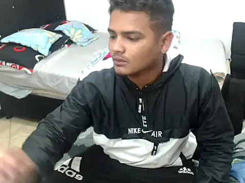 Boycuriousxxx online show from 03-20-25, 12:32