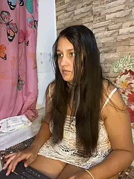 Snapshot of saray_gomez22 chatting on 12-21-24, 03:03 saray gomez22 online show from 12-21-24, 03:03