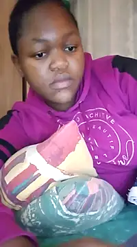 Snapshot of Sexymamibo chatting on 03-14-25, 06:29 Sexymamibo online show from 03-14-25, 06:29