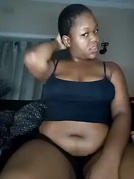 Snapshot of Sexymamibo chatting on 03-18-25, 01:53 Sexymamibo online show from 03-18-25, 01:53