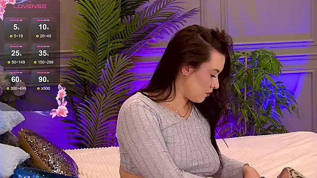 TrishaWinslet online show from 02-28-25, 03:15