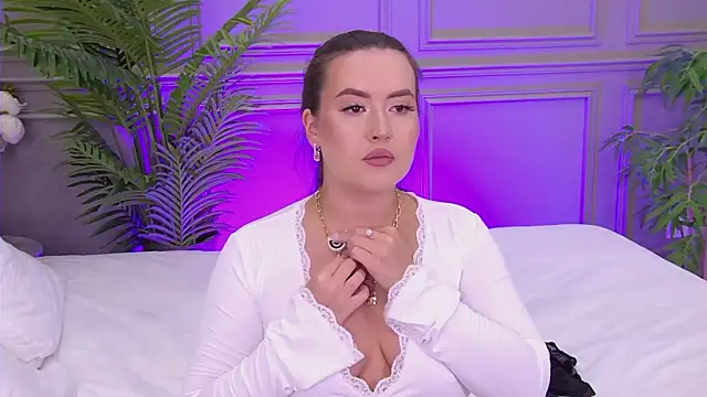 TrishaWinslet online show from 11-15-25, 05:38