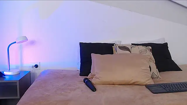 nami hot04 online show from 03-20-25, 04:20