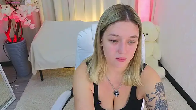 JessRosen online show from 11-27-25, 03:30