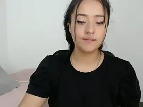 jjulietha95 online show from 12-12-24, 10:34