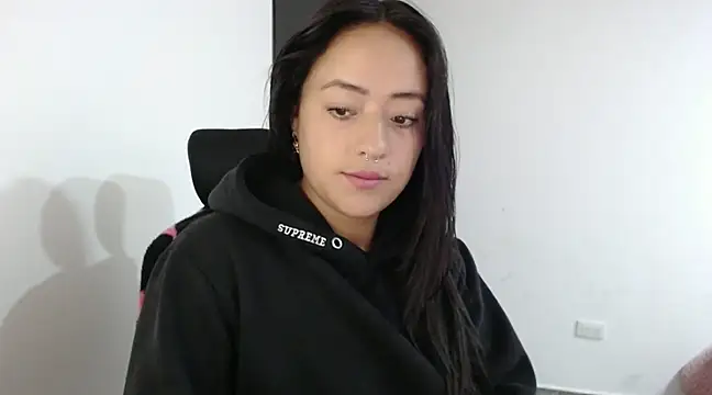 jjulietha95 online show from 01-20-25, 08:52