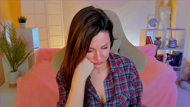 April o Nill online show from 01-23-25, 03:43