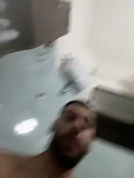 Snapshot of Enzoblood1 chatting on 01-05-26, 11:19 Enzoblood1 online show from 01-05-26, 11:19