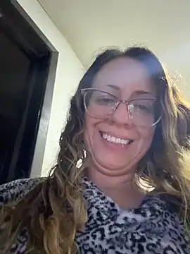 miss hanna07 online show from 10-26-25, 01:11