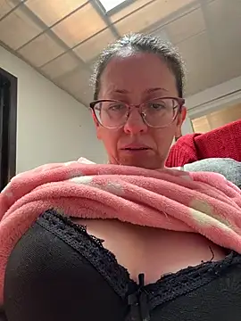 miss hanna07 online show from 11-07-25, 03:23