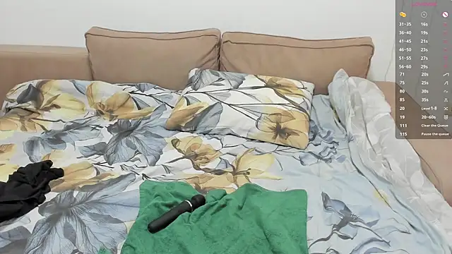 1lindsey1 online show from 04-17-26, 11:46