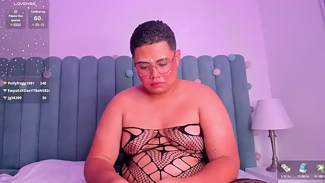 Snapshot of Tom_Silver__ chatting on 12-01-24, 11:04 Tom Silver online show from 12-01-24, 11:04