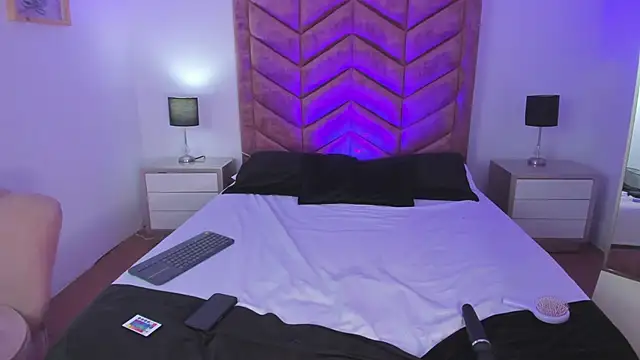 Snapshot of Tom_Silver__ chatting on 02-07-25, 07:38 Tom Silver online show from 02-07-25, 07:38