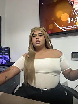 Snapshot of Tom_Silver__ chatting on 10-09-25, 09:29 Tom Silver online show from 10-09-25, 09:29