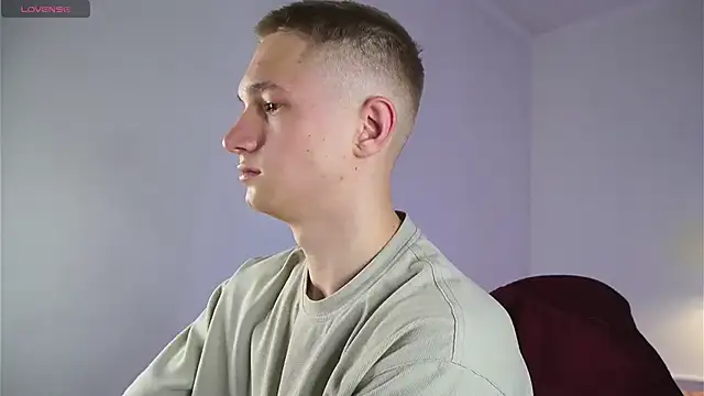 dustyn fox online show from 03-09-25, 07:45