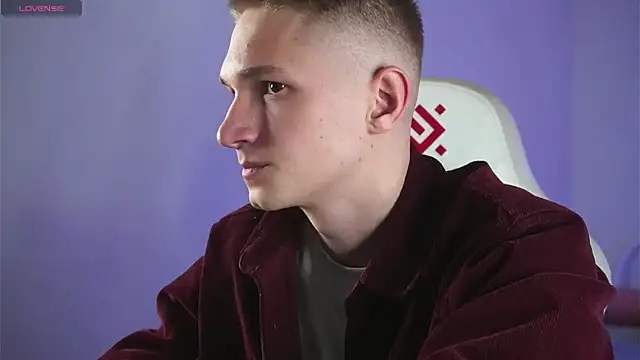 dustyn fox online show from 03-09-25, 06:43