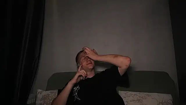 dustyn fox online show from 09-15-25, 04:18