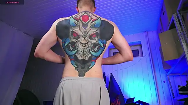 dustyn fox online show from 10-31-25, 03:35