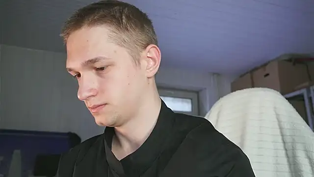 dustyn fox online show from 04-05-26, 06:32