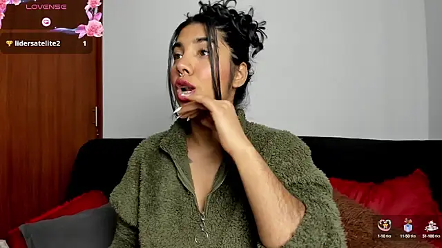 Snapshot of jasmine_bunny_ chatting on 01-23-25, 06:14 jasmine bunny  online show from 01-23-25, 06:14