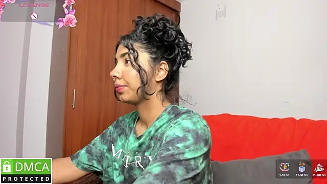 Snapshot of jasmine_bunny_ chatting on 02-16-25, 08:44 jasmine bunny  online show from 02-16-25, 08:44