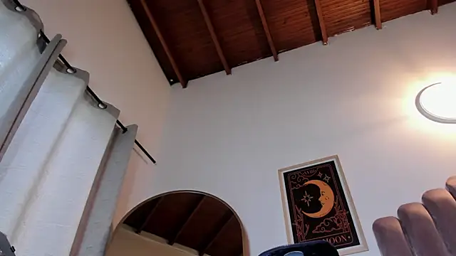 sky caroline online show from 02-09-26, 09:08