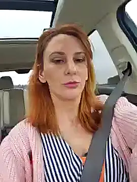 Snapshot of MissyRoulette chatting on 01-27-25, 08:07 MissyRoulette online show from 01-27-25, 08:07