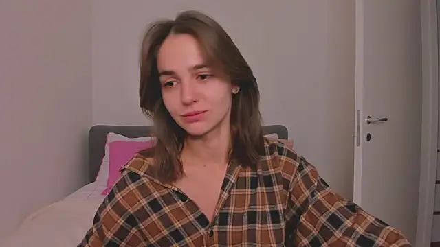 Snapshot of JudyAngil chatting on 11-27-25, 08:27 JudyAngil online show from 11-27-25, 08:27