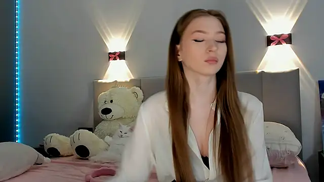 Snapshot of diana_nier chatting on 02-17-25, 10:36 diana nier online show from 02-17-25, 10:36