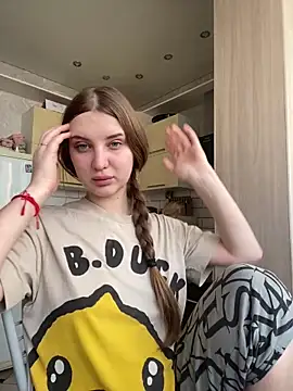 Snapshot of MollyDolle chatting on 02-27-26, 08:03 MollyDolle online show from 02-27-26, 08:03