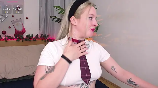 Snapshot of Nicole__Aniston_ chatting on 01-04-25, 06:30 Nicole  Aniston  online show from 01-04-25, 06:30