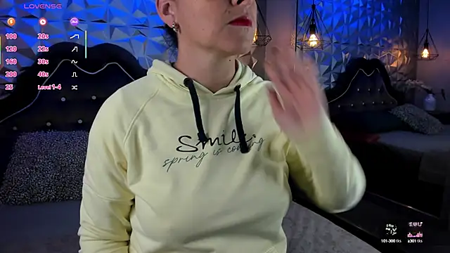 BarbaraTyleer online show from 09-18-25, 01:13