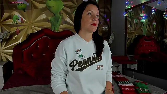 BarbaraTyleer online show from 12-19-25, 01:29