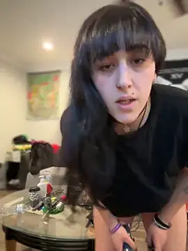 Snapshot of ThicBunz chatting on 11-05-25, 04:29 ThicBunz online show from 11-05-25, 04:29