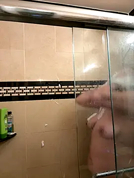 Snapshot of ThicBunz chatting on 11-16-25, 05:51 ThicBunz online show from 11-16-25, 05:51