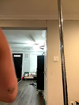 Snapshot of ThicBunz chatting on 11-25-25, 05:24 ThicBunz online show from 11-25-25, 05:24