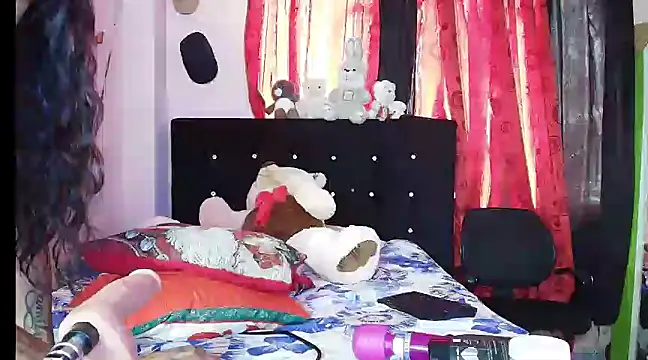 Hotnia69 online show from 12-06-24, 04:06