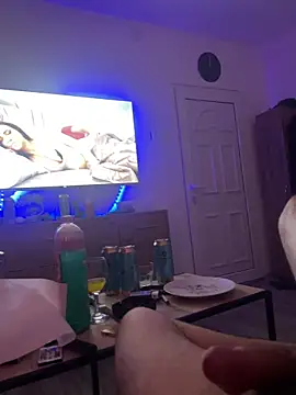 Desinger996 online show from 04-18-26, 02:26