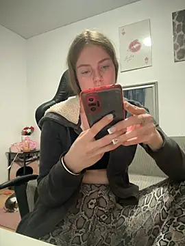 Piinkpandora online show from 02-12-26, 09:32