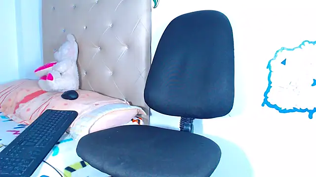 Snapshot of Megaanfox chatting on 01-27-25, 12:01 Megaanfox online show from 01-27-25, 12:01