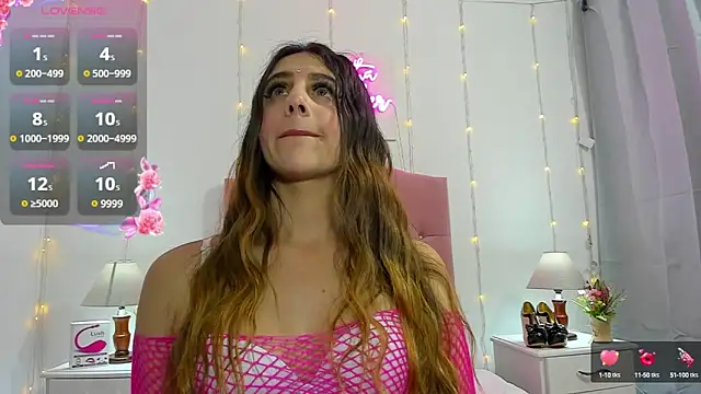 Snapshot of Samanthamillher10 chatting on 01-07-25, 12:45 Samanthamillher10 online show from 01-07-25, 12:45